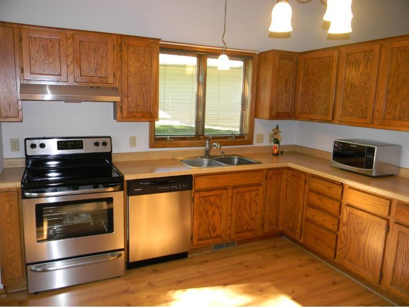 6120 Concord Hill Ln, Minnetonka, MN 55345