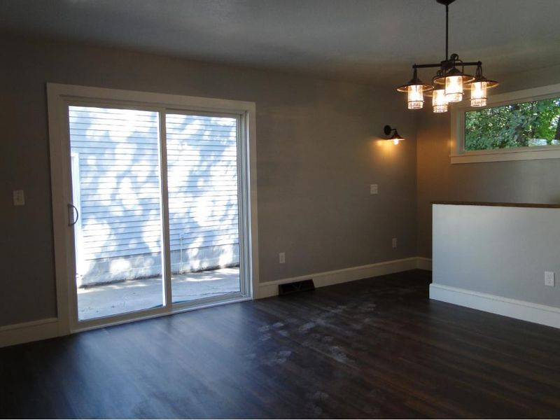 601 S 6th St, Lake City, MN 55041