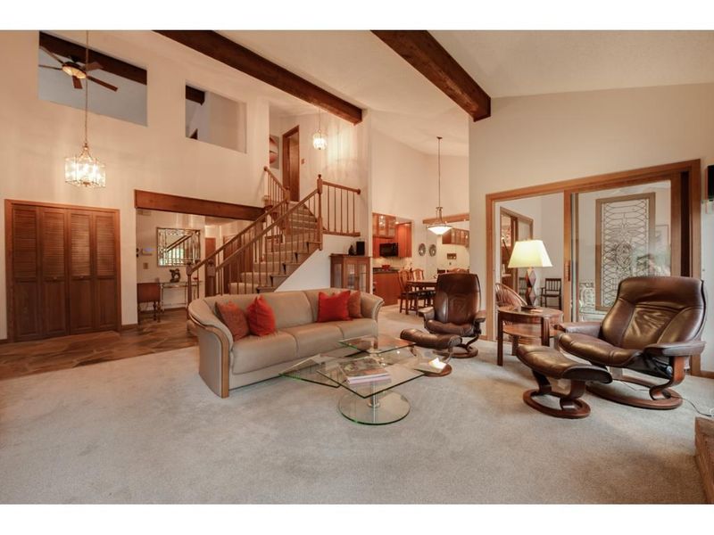 9216 Hyland Creek Rd, Bloomington, MN 55437