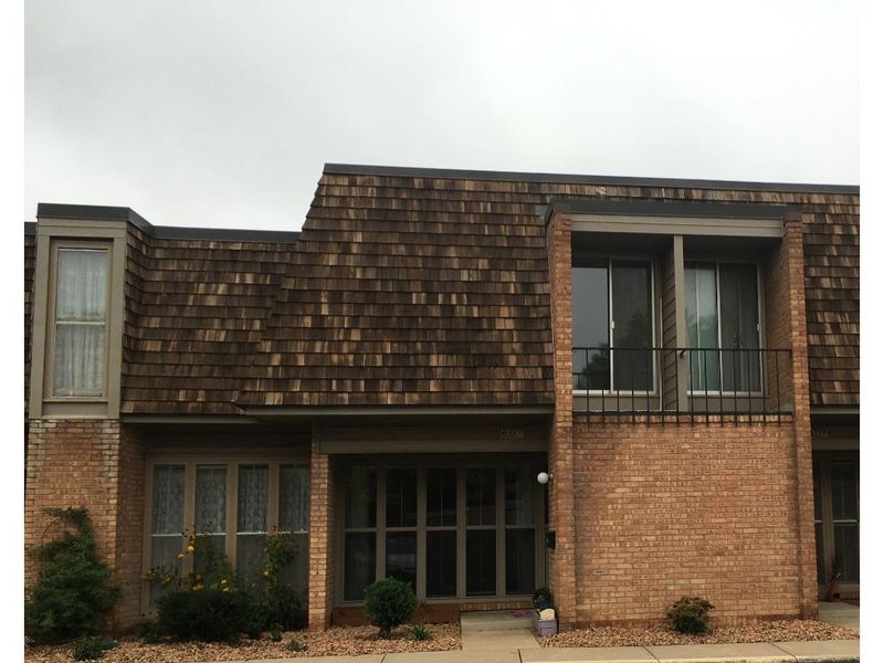 6337 Barrie Rd #0120, Edina, MN 55435