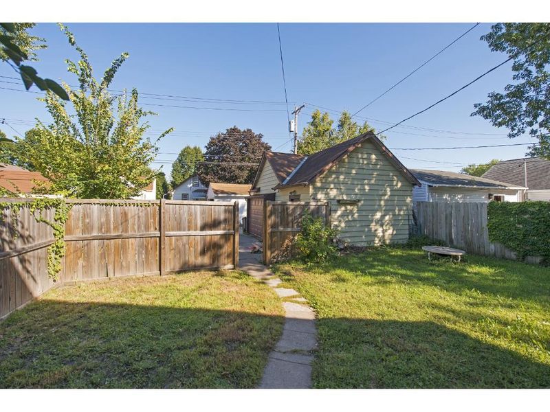 5237 34th Ave S, Minneapolis, MN 55417