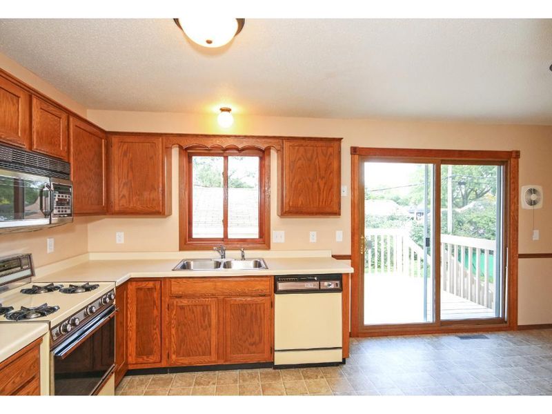 5438 Angeline Ave N, Crystal, MN 55429