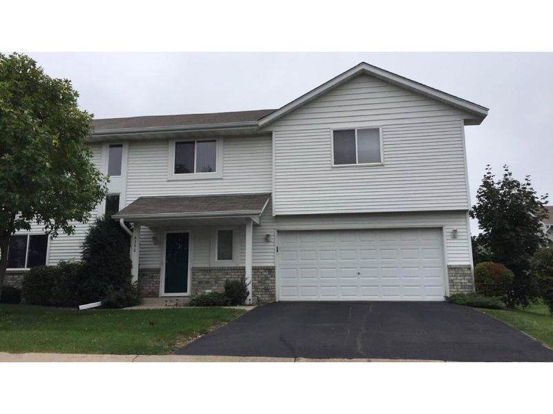 6390 207th St N, Forest Lake, MN 55025