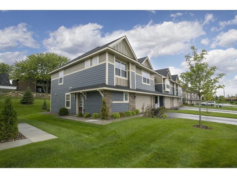 3463 Chestnut Ln, Eagan, MN 55123