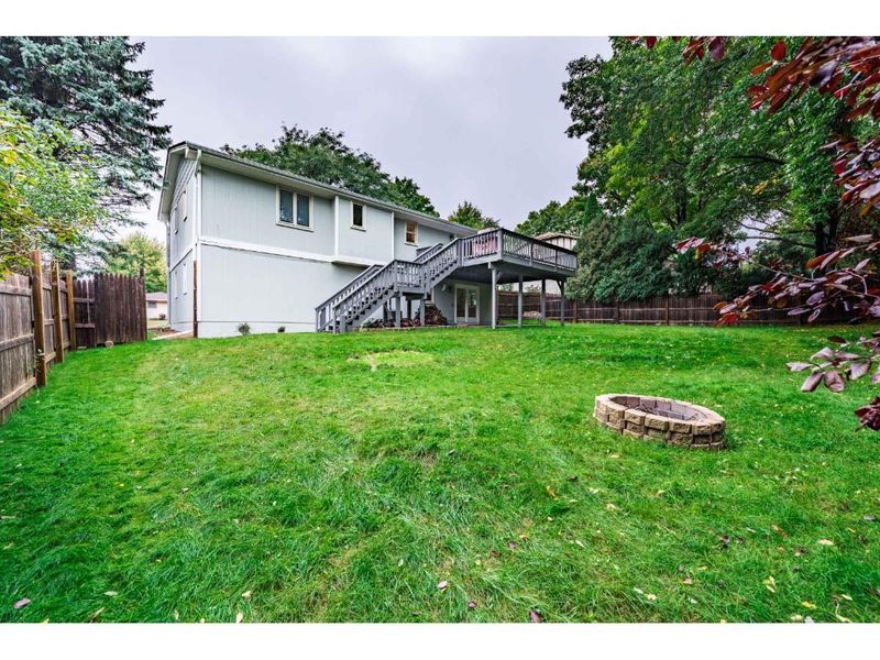 15 Stinson Blvd, New Brighton, MN 55112
