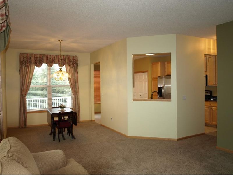 1683 Oakbrooke Way, Eagan, MN 55122