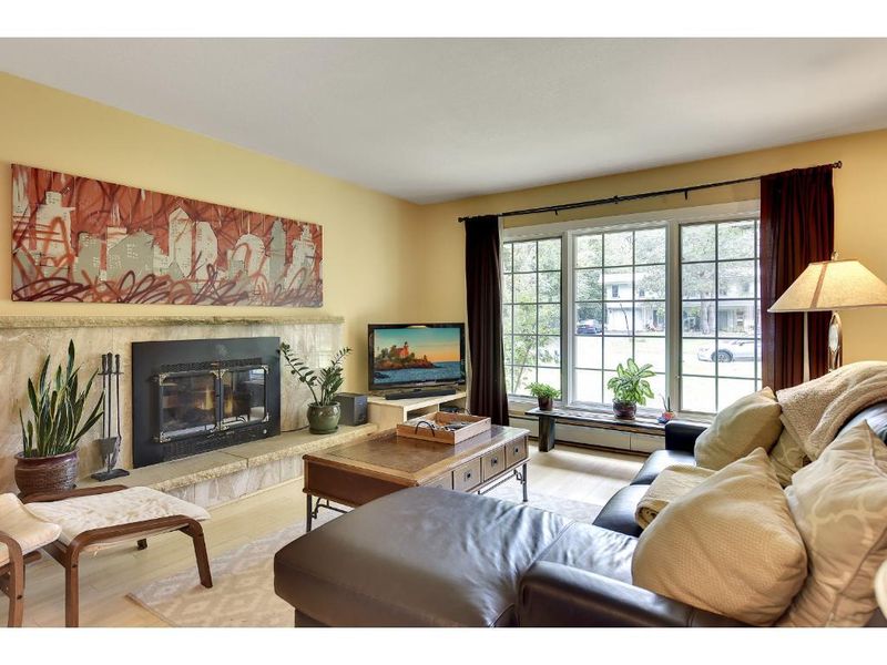 6309 Kutcher Ln, Eden Prairie, MN 55346