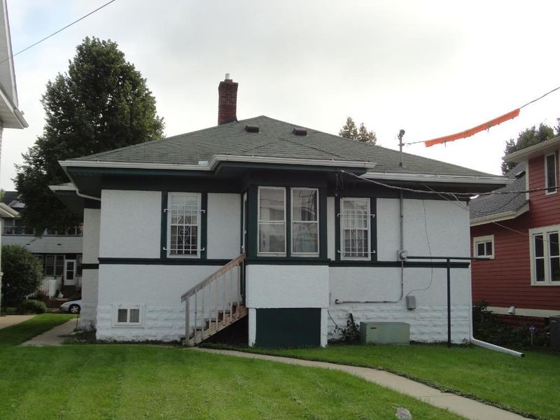 651 Fuller Ave, Saint Paul, MN 55104