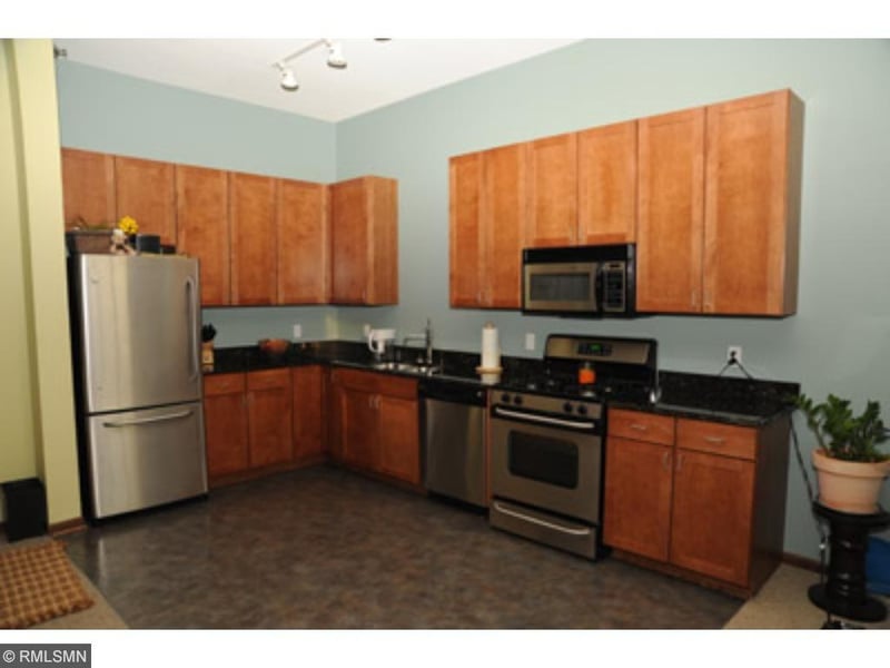 2650 University Ave W #216, Saint Paul, MN 55114