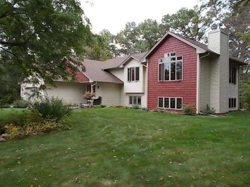23365 Isetta St NE, Bethel, MN 55005