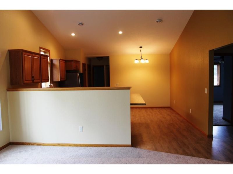 601 Iowa Ave NE, Staples, MN 56479