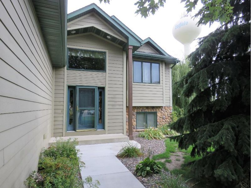 2306 Saddlebrook Rd, Buffalo, MN 55313