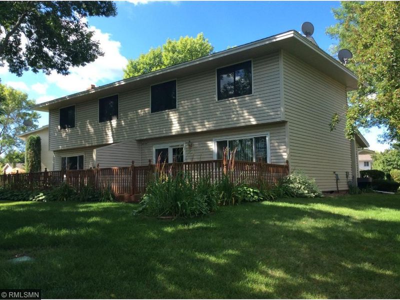 8507 W 97th St Cir, Bloomington, MN 55438