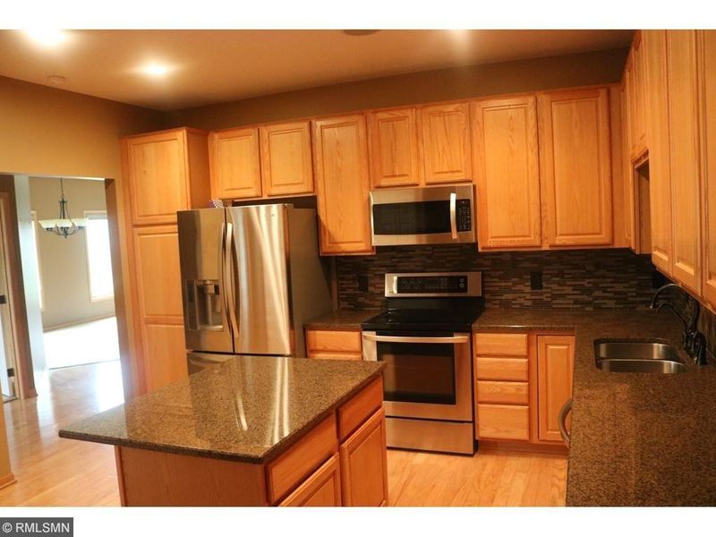 20620 Cypress Dr, Farmington, MN 55024