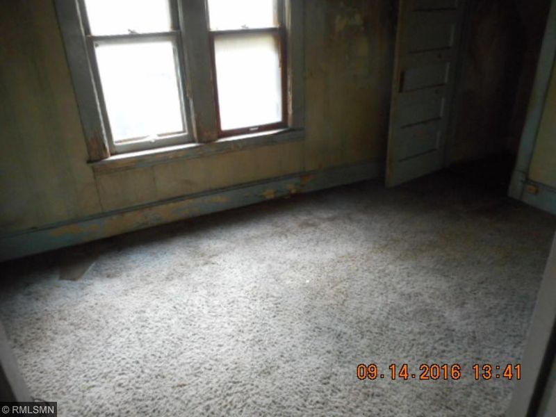 1026 Logan Ave N, Minneapolis, MN 55411