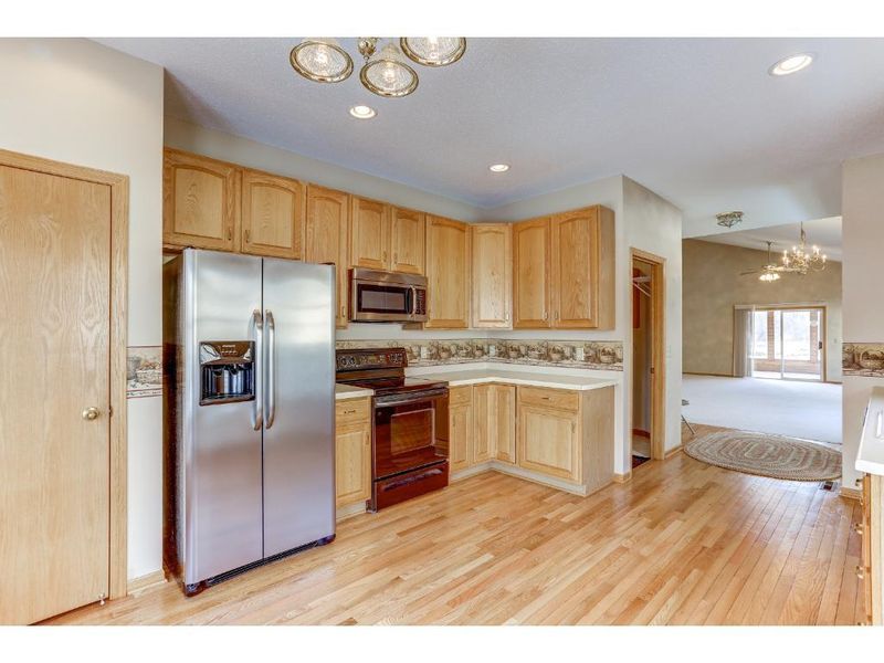 8993 Inland Ln N, Osseo, MN 55311