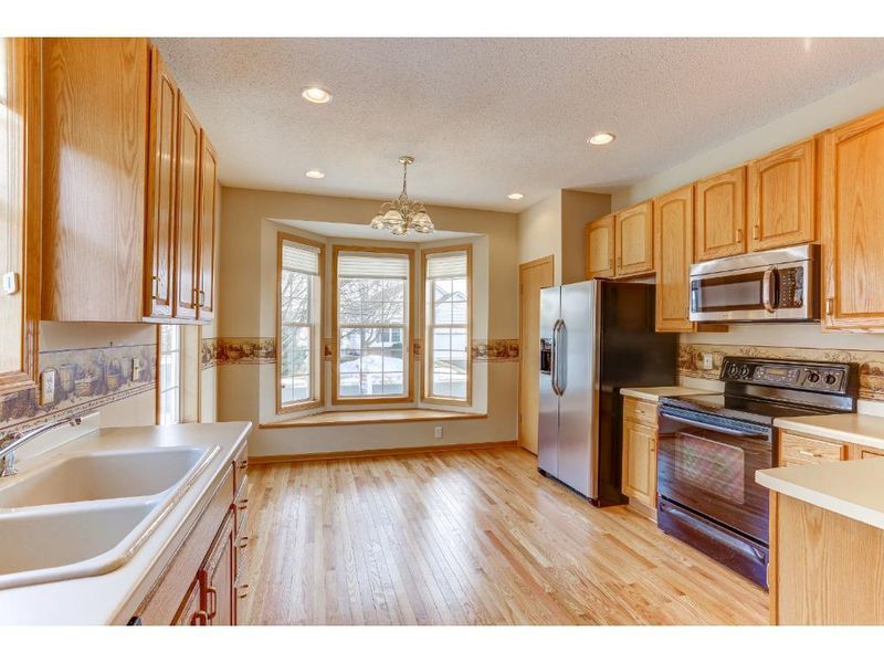8993 Inland Ln N, Osseo, MN 55311