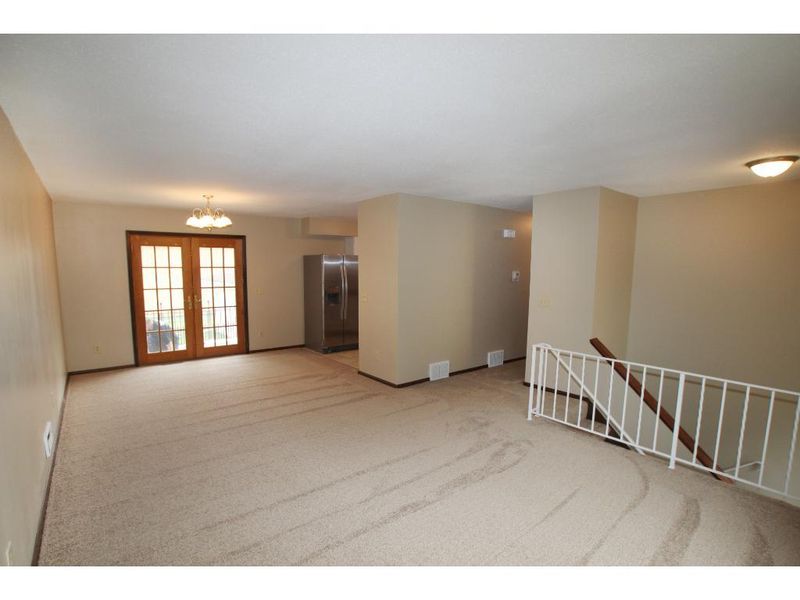 1410 Rainbow Ave, Maple Plain, MN 55359
