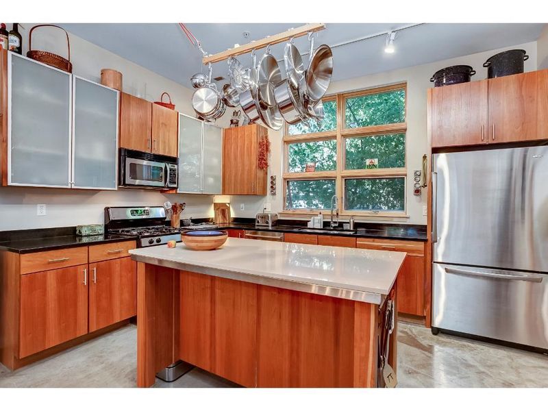 2837 Colfax Ave S #106, Minneapolis, MN 55408