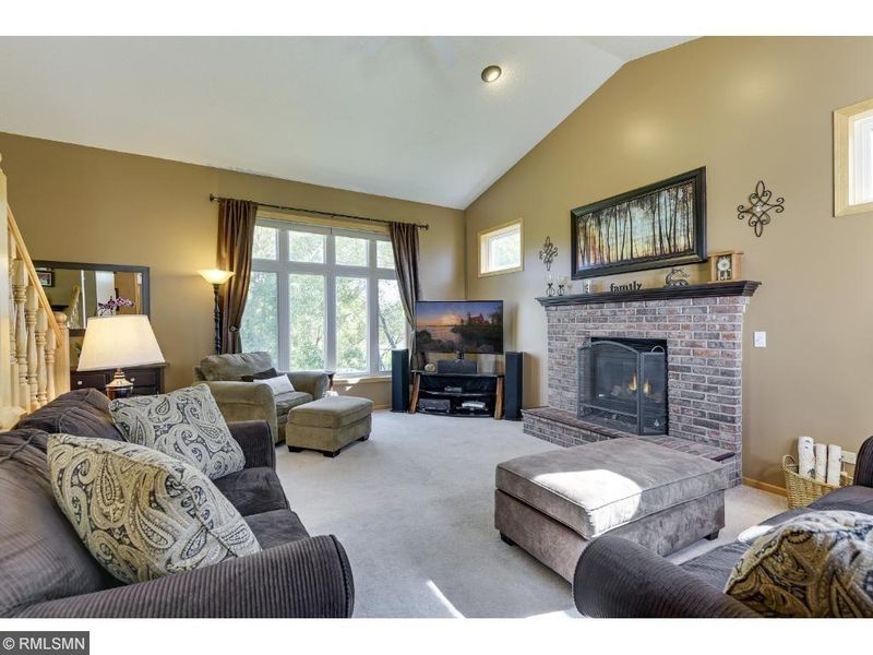 12204 Ash Dr, Rogers, MN 55374