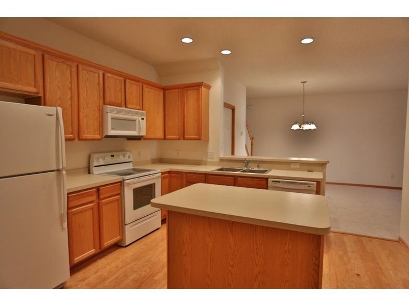 4565 Victor Pa #4, Hugo, MN 55038