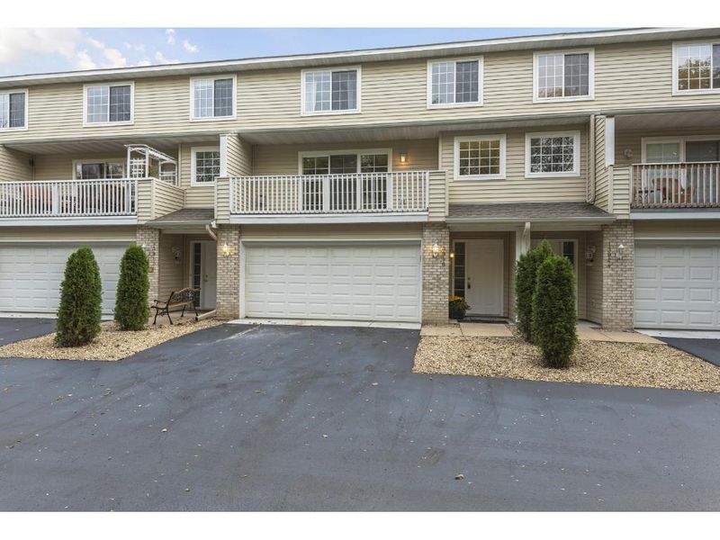 13918 Glendale Trl, Savage, MN 55378