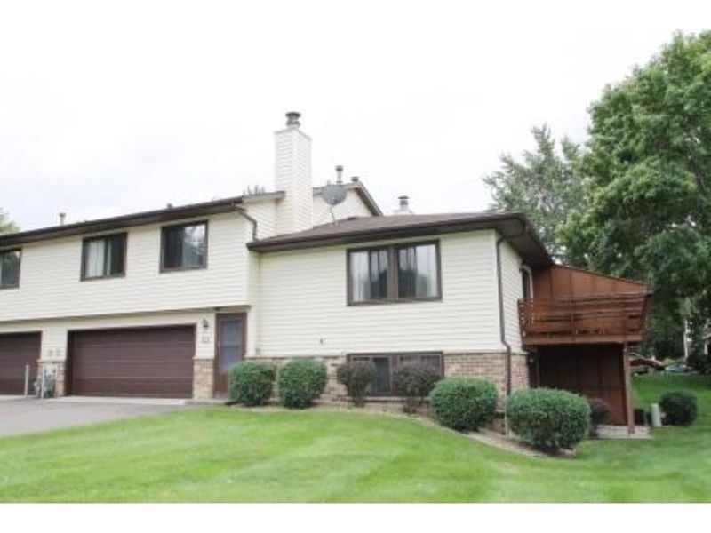 7851 85th Ct N, Brooklyn Park, MN 55445