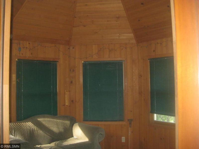 501 Elizabeth St SW, Isanti, MN 55040