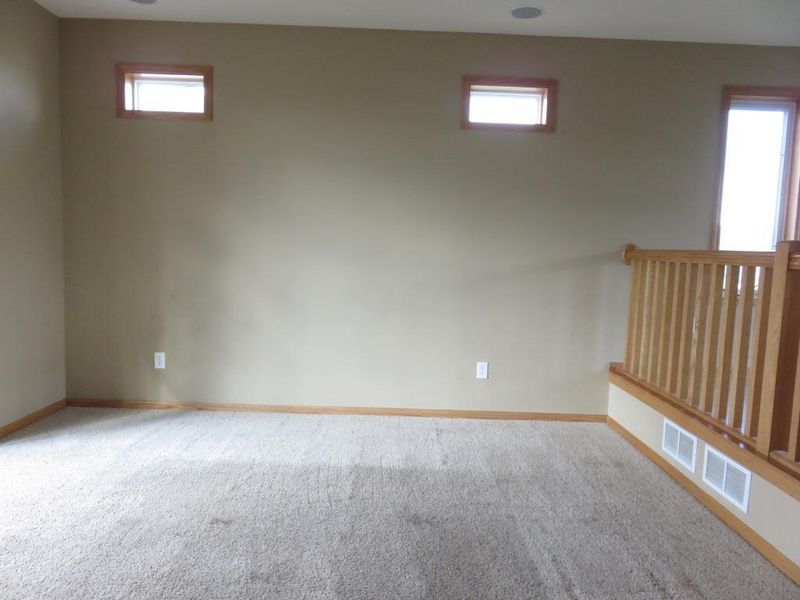 18775 Range Pole Point, Big Lake, MN 55309