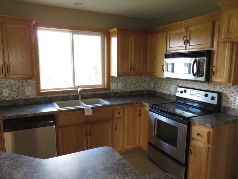 18775 Range Pole Point, Big Lake, MN 55309
