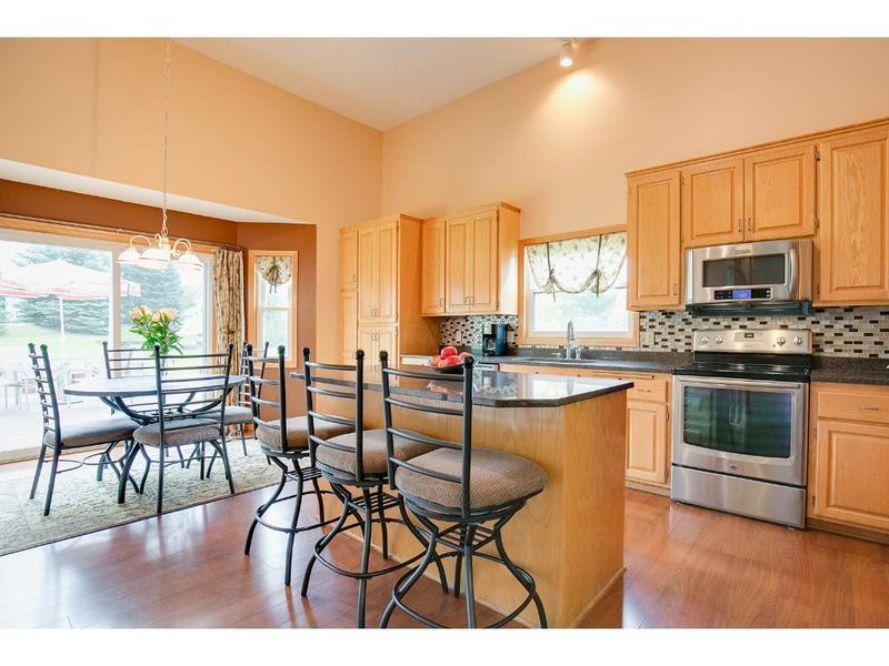 3864 Fox Trl, Saint Bonifacius, MN 55375