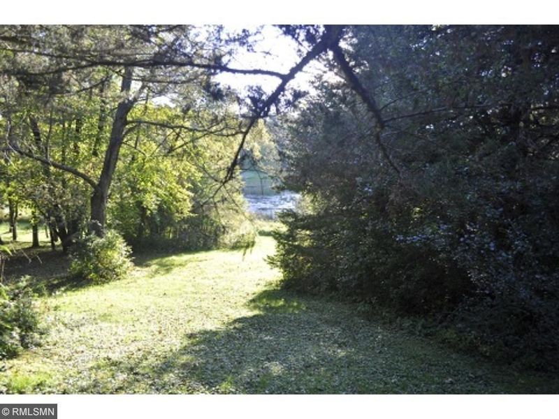 32938 Northland Ct, Lindstrom, MN 55045