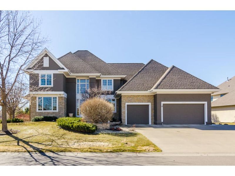 16215 49th Pl N, Plymouth, MN 55446