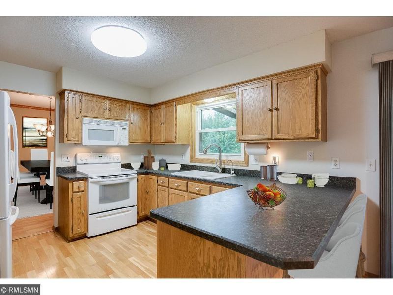 8659 Rosewood Ln N, Maple Grove, MN 55369