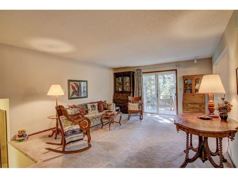 570 Quant Ave N, Lakeland, MN 55043