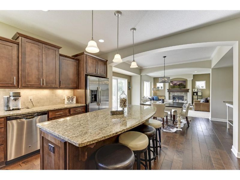 14208 River Hills Pw, Dayton, MN 55327
