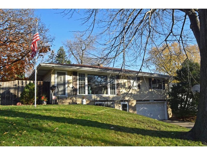 3319 72nd St E, Inver Grove Heights, MN 55076