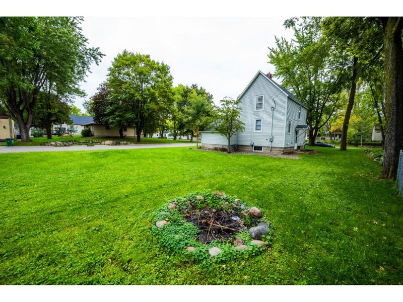 521 1st Ave NW, Buffalo, MN 55313