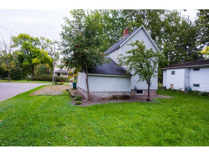 521 1st Ave NW, Buffalo, MN 55313