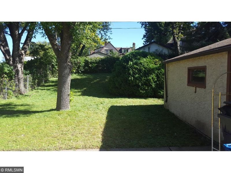 966 Sperl St, West Saint Paul, MN 55118