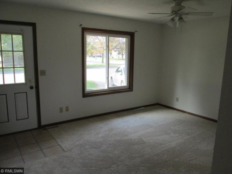 799 California St NW, Hutchinson, MN 55350