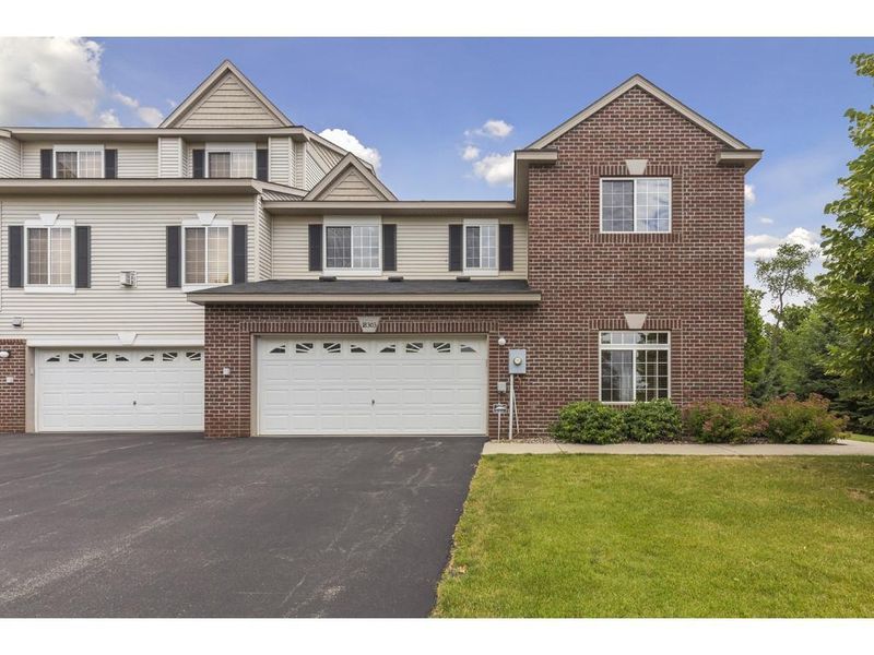 18303 Key West Ct #216E, Lakeville, MN 55044