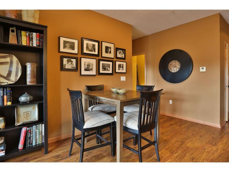 150 E Travelers Trl #304, Burnsville, MN 55337