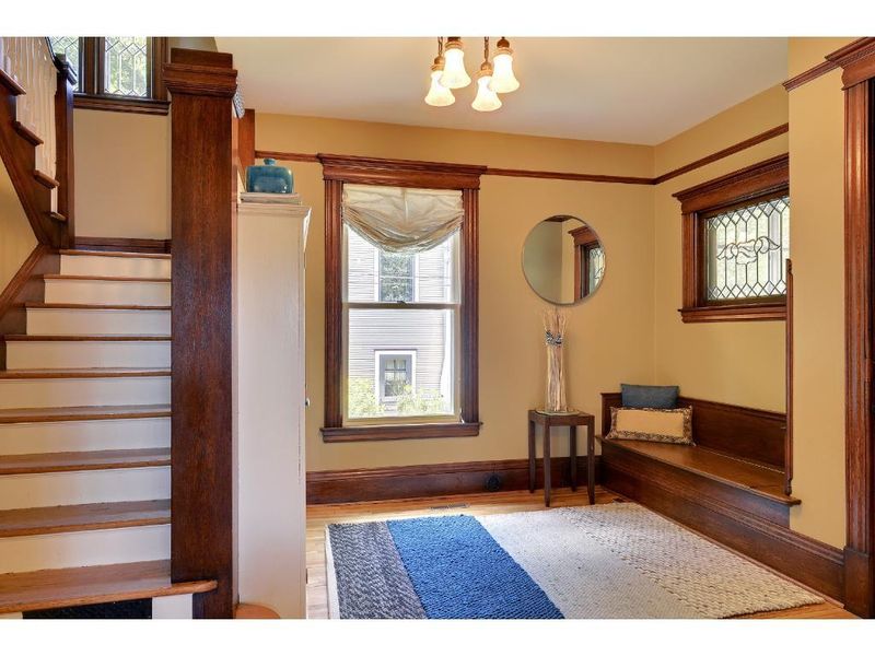 1513 W 26th St, Minneapolis, MN 55405