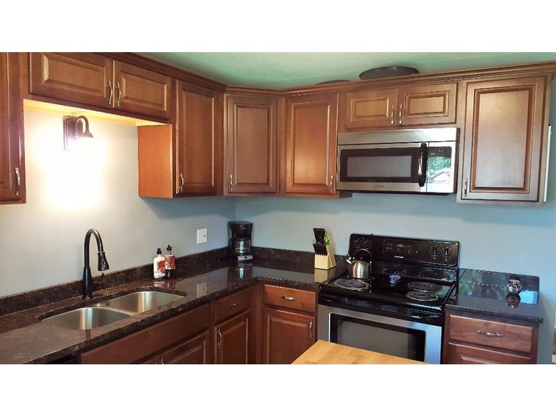 2009 Pine St, Hastings, MN 55033