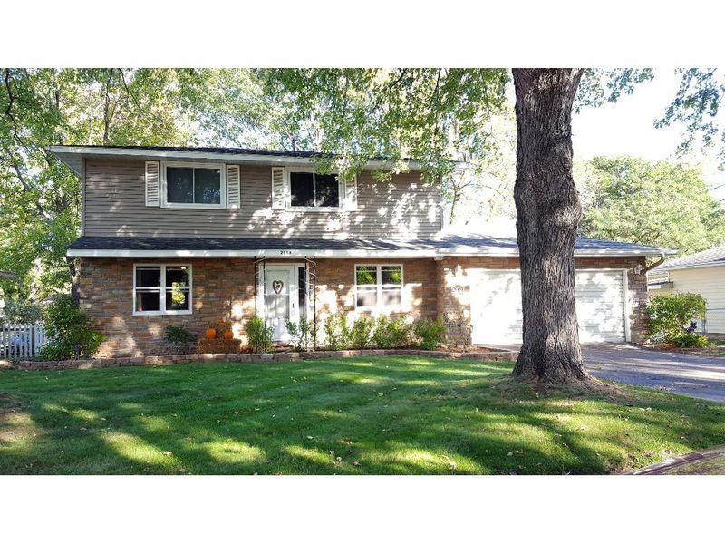 2009 Pine St, Hastings, MN 55033