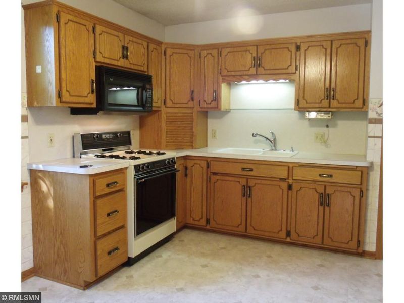 1707 Hennepin Ave N, Glencoe, MN 55336