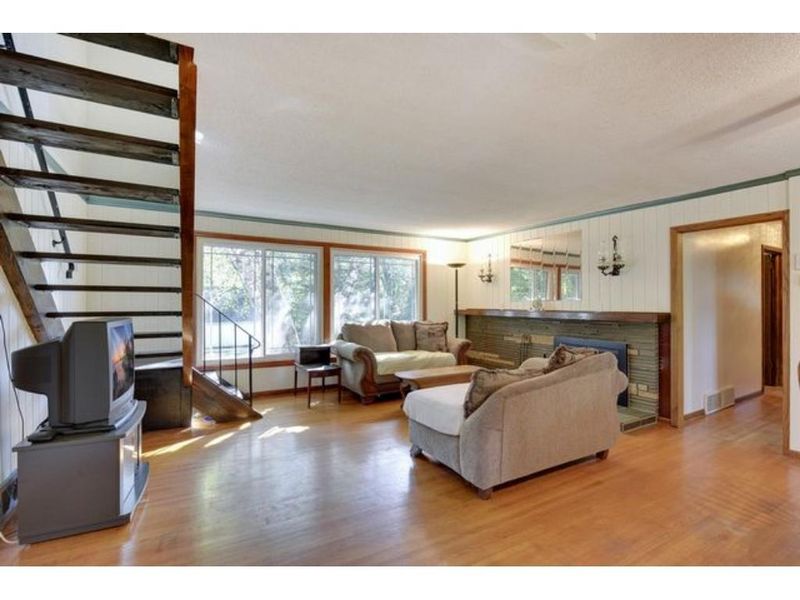 1203 Brookdale Dr, Brooklyn Park, MN 55444