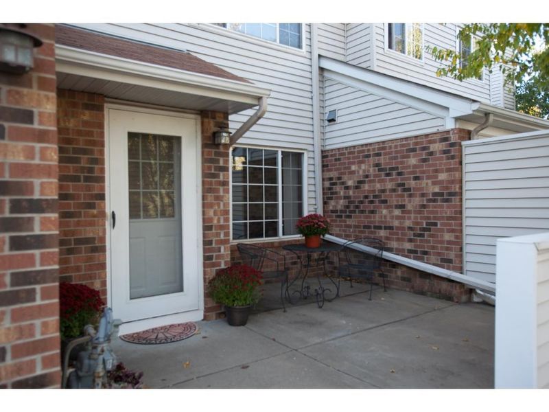 1252 Birch Ct #22, White Bear Lake, MN 55110