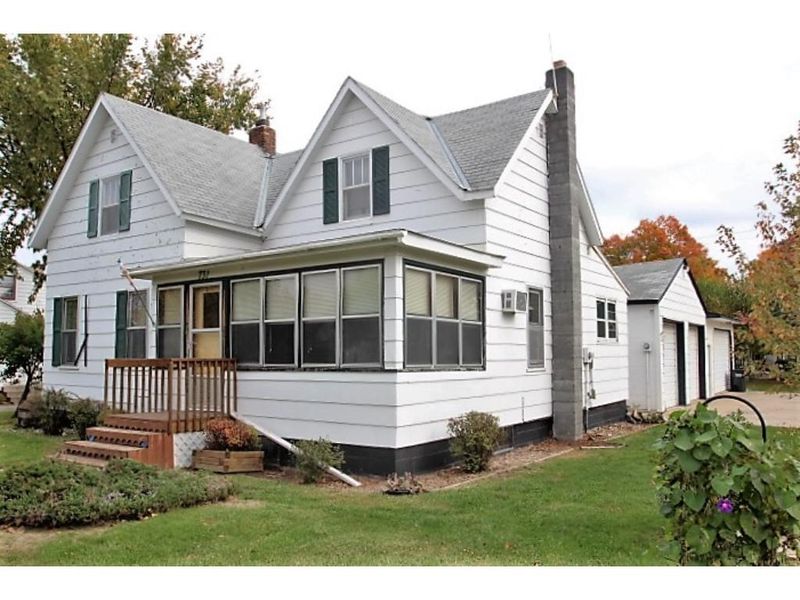 731 Ash St S, Sauk Centre, MN 56378